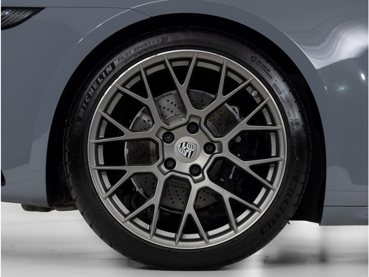 Porsche 911 Carrera 4S Cabriolet