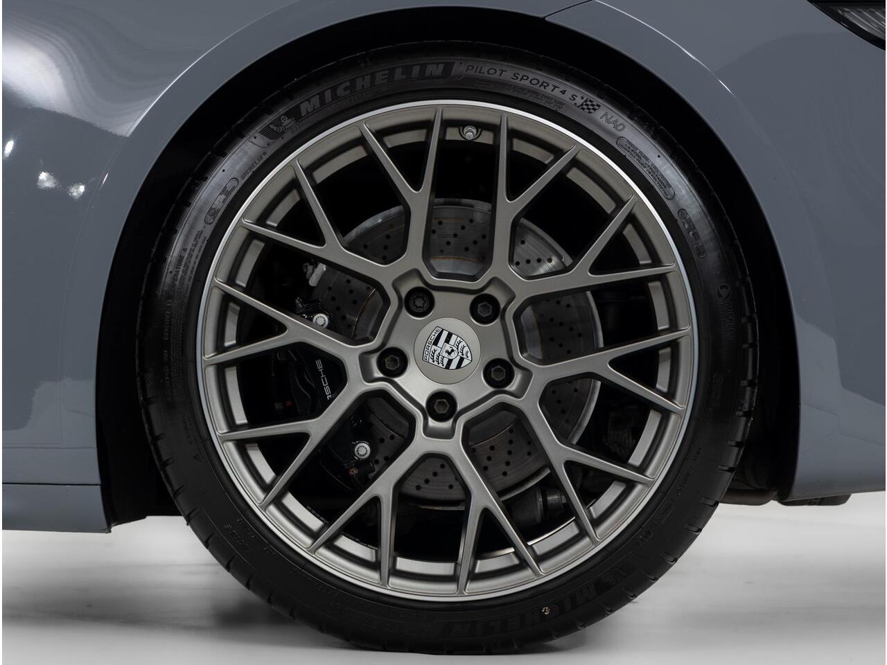 Porsche 911 Carrera 4S Cabriolet