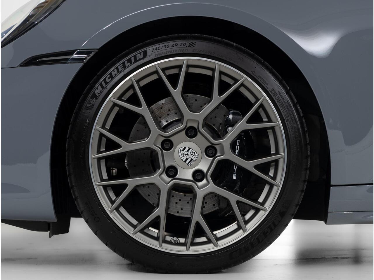 Porsche 911 Carrera 4S Cabriolet