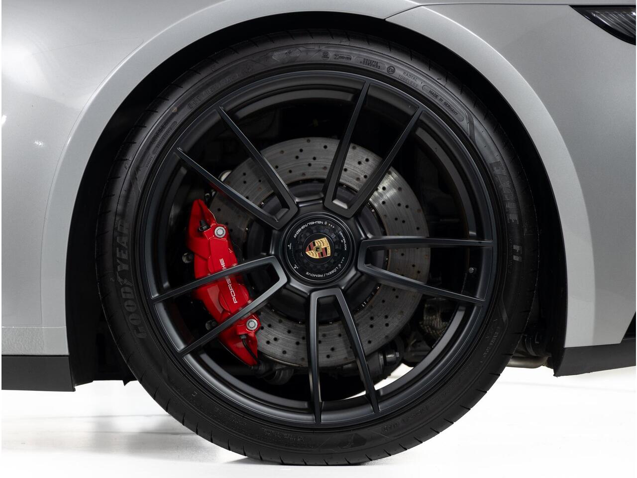 Porsche 911 Carrera 4 GTS Cabriolet