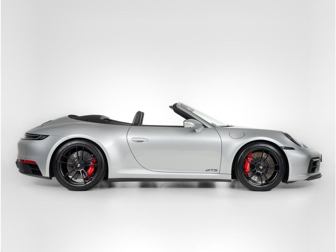 Porsche 911 Carrera 4 GTS Cabriolet