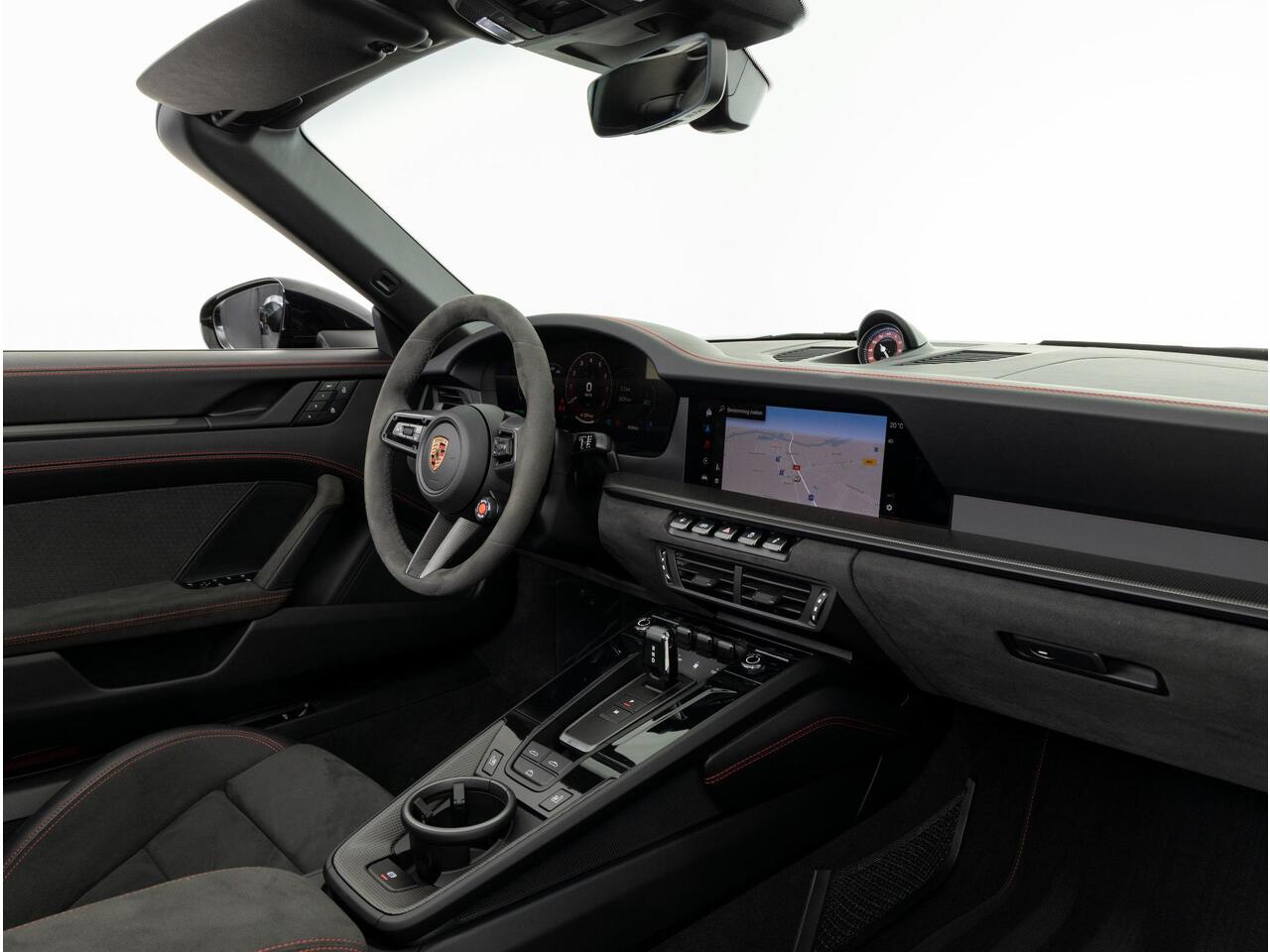 Porsche 911 Carrera 4 GTS Cabriolet