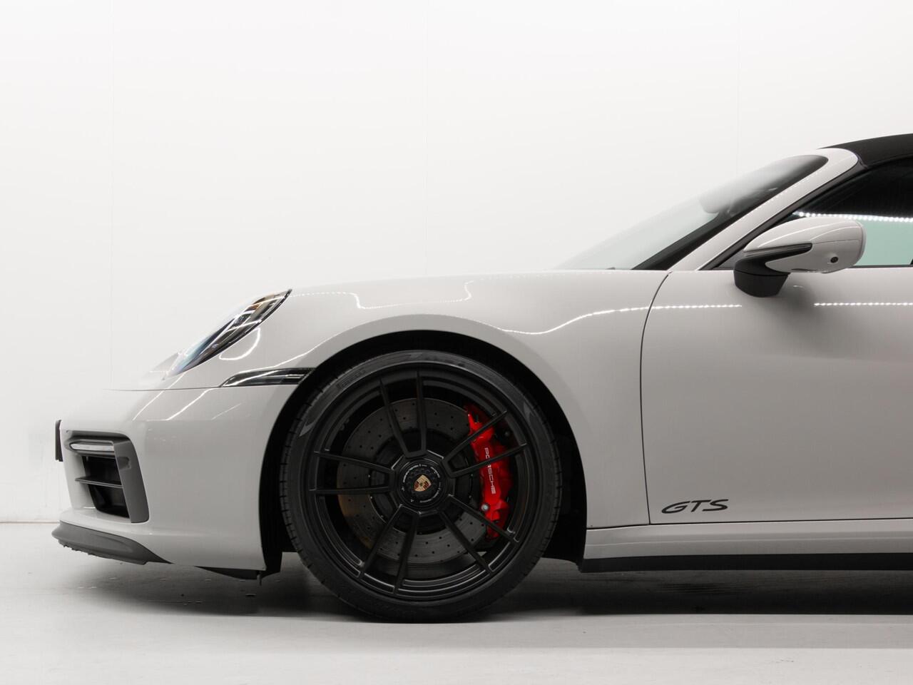 Porsche 911 Carrera GTS Cabriolet