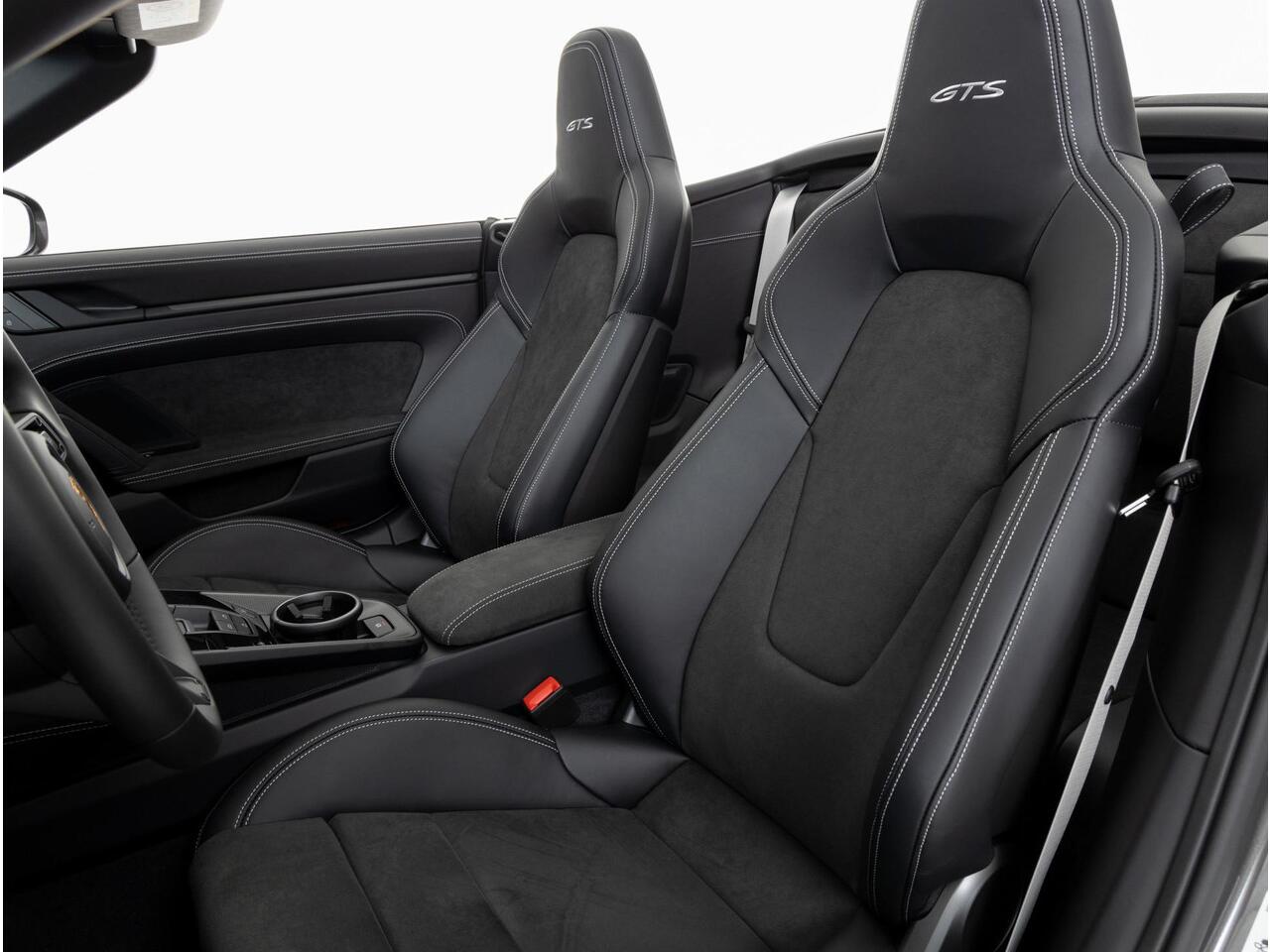 Porsche 911 Carrera GTS Cabriolet