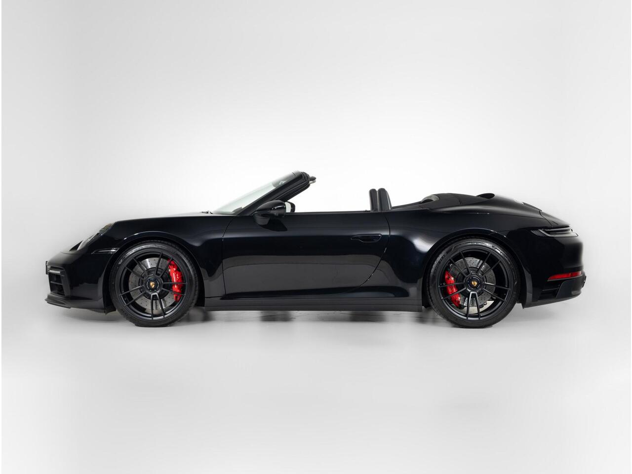 Porsche 911 Carrera 4 GTS Cabriolet