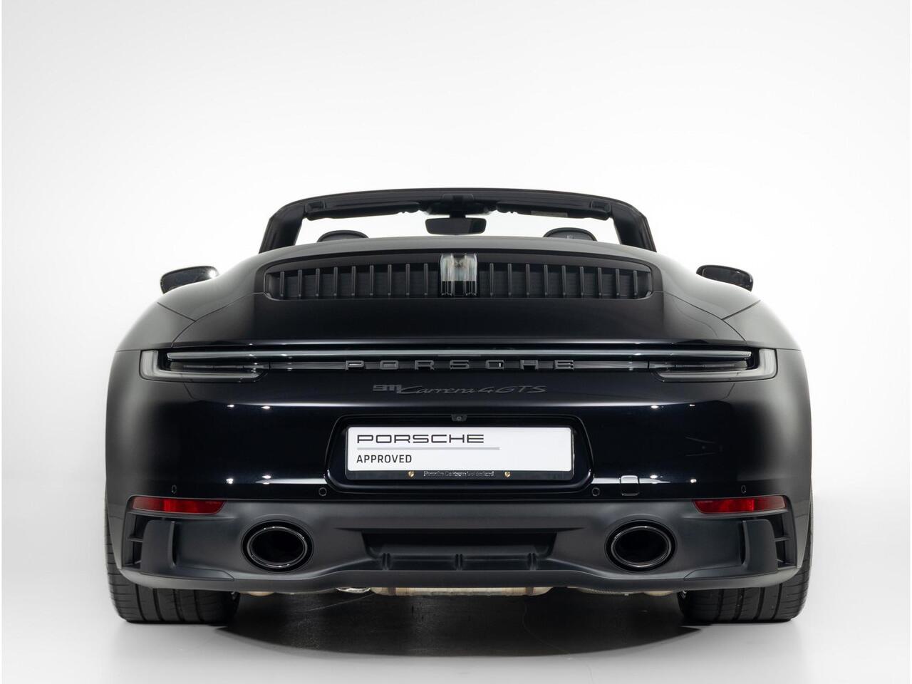 Porsche 911 Carrera 4 GTS Cabriolet