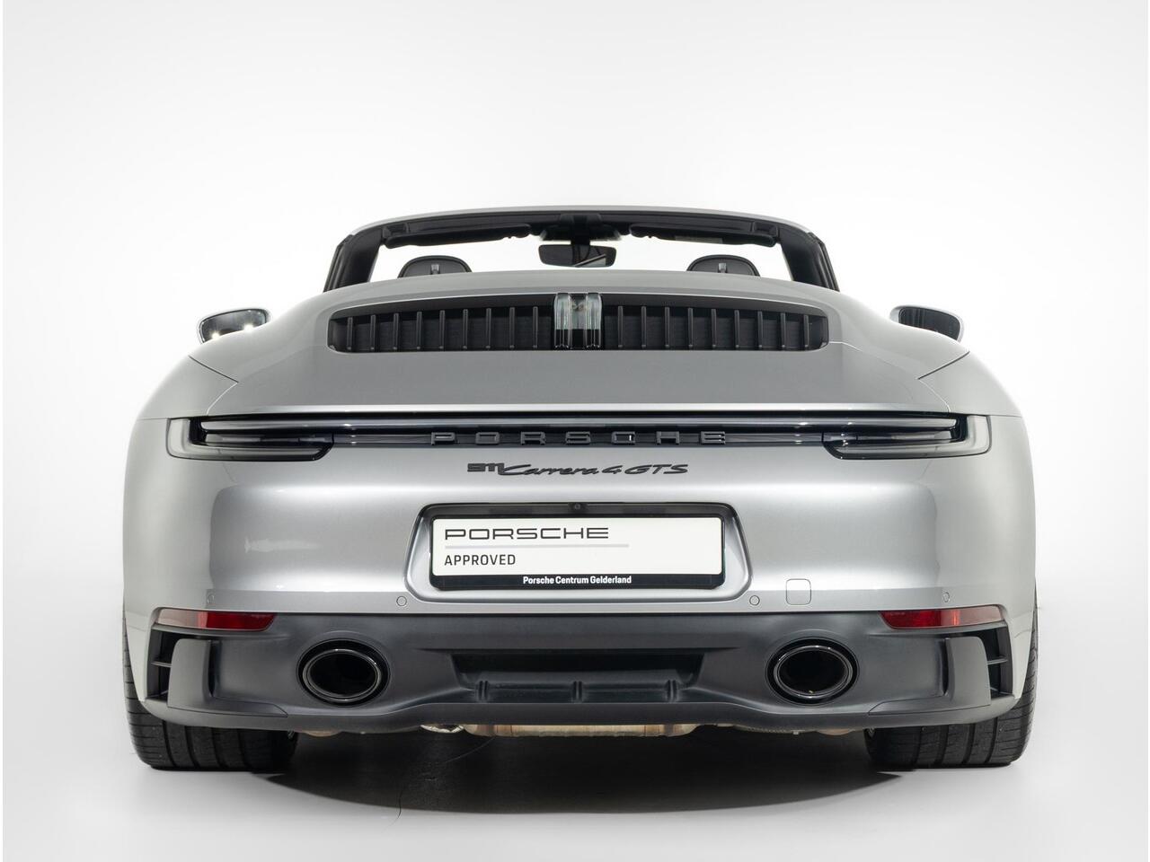 Porsche 911 Carrera 4 GTS Cabriolet