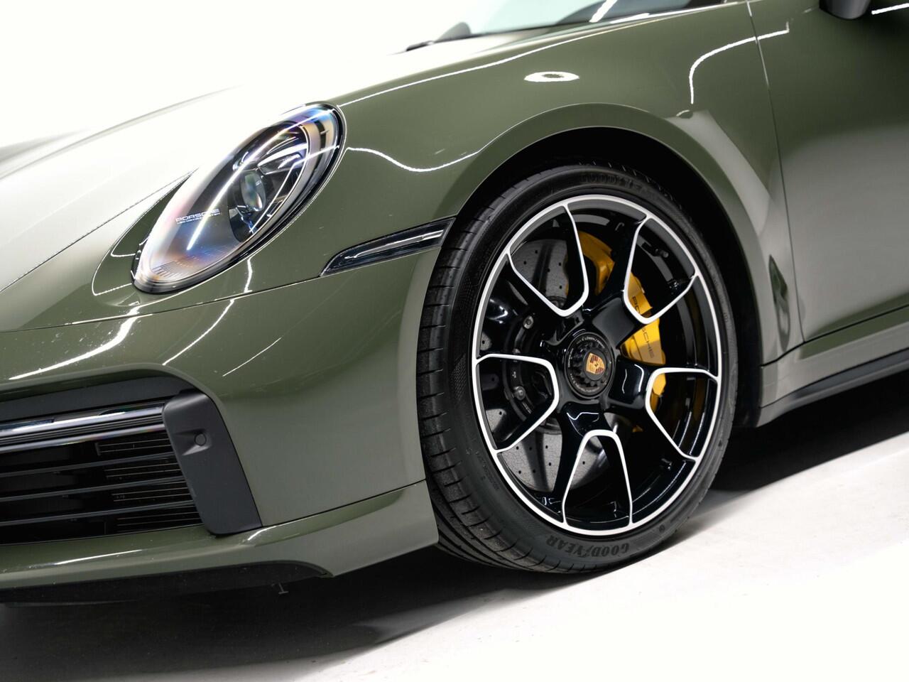 Porsche 911 Turbo S