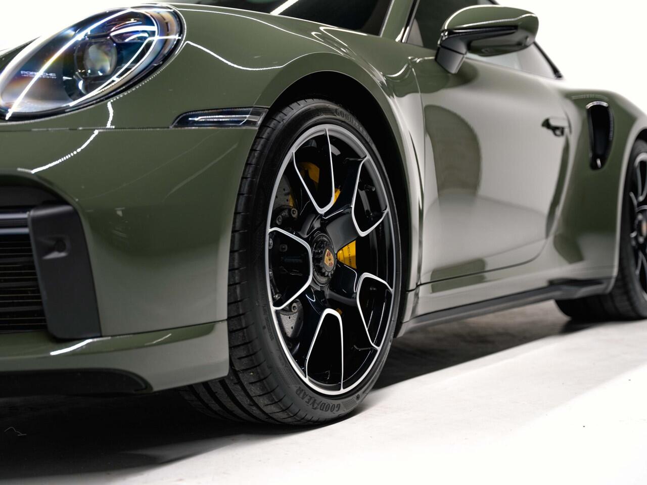 Porsche 911 Turbo S