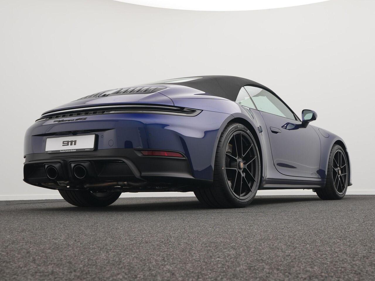 Porsche 911 Carrera GTS Cabriolet