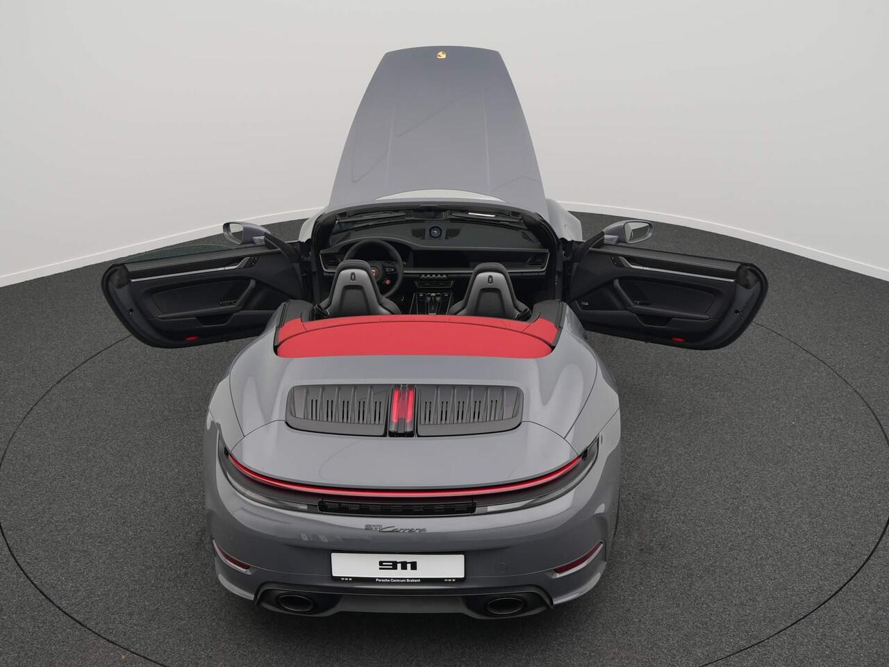 Porsche 911 Carrera Cabriolet