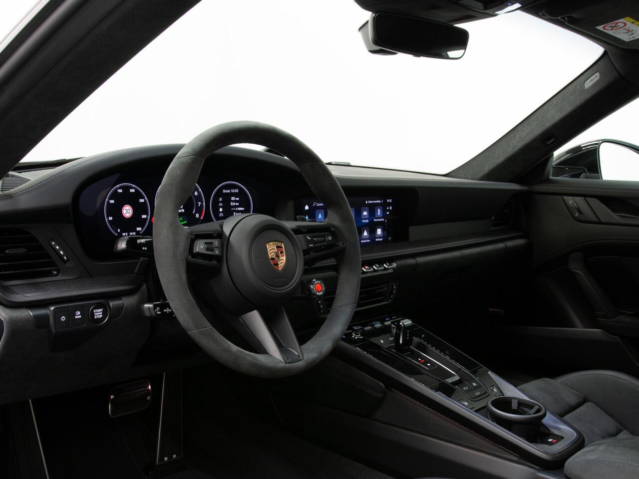 Porsche 911 Carrera GTS