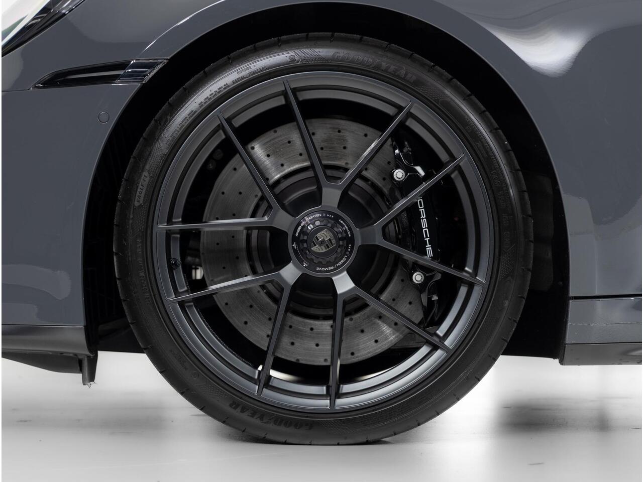 Porsche 911 Targa 4 GTS