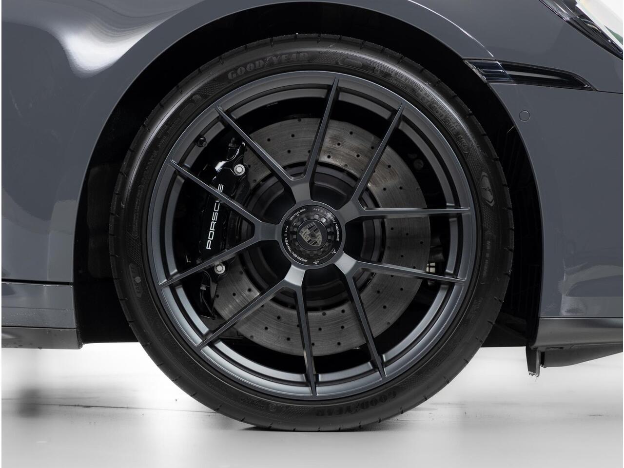 Porsche 911 Targa 4 GTS