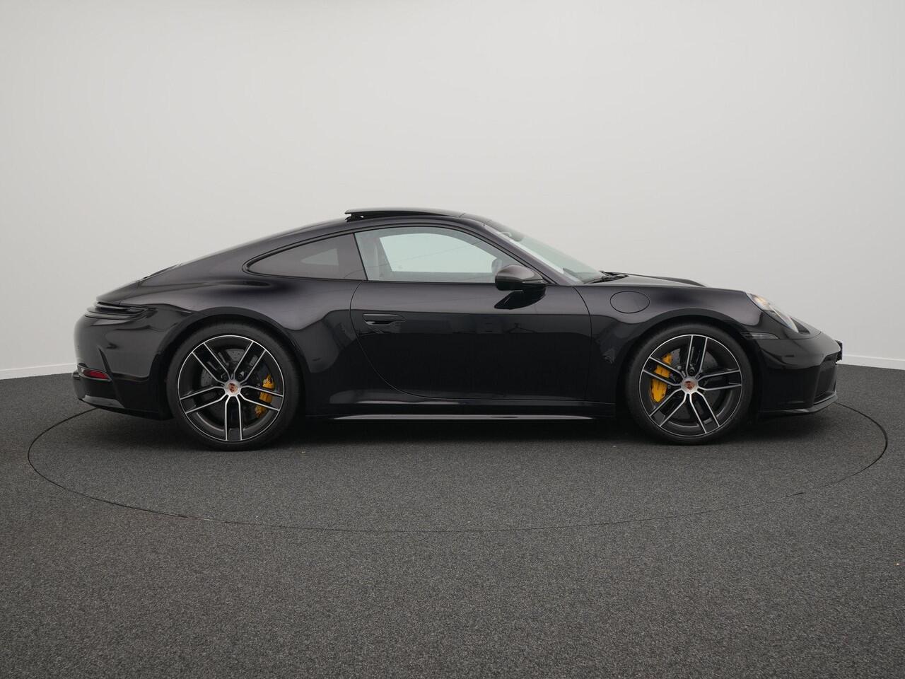 Porsche 911 Carrera GTS