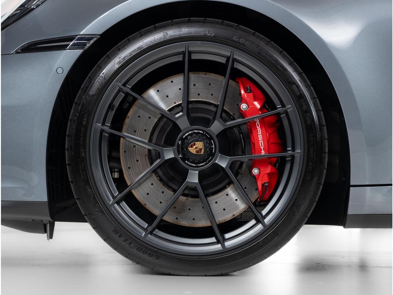 Porsche 911 Carrera GTS Cabriolet