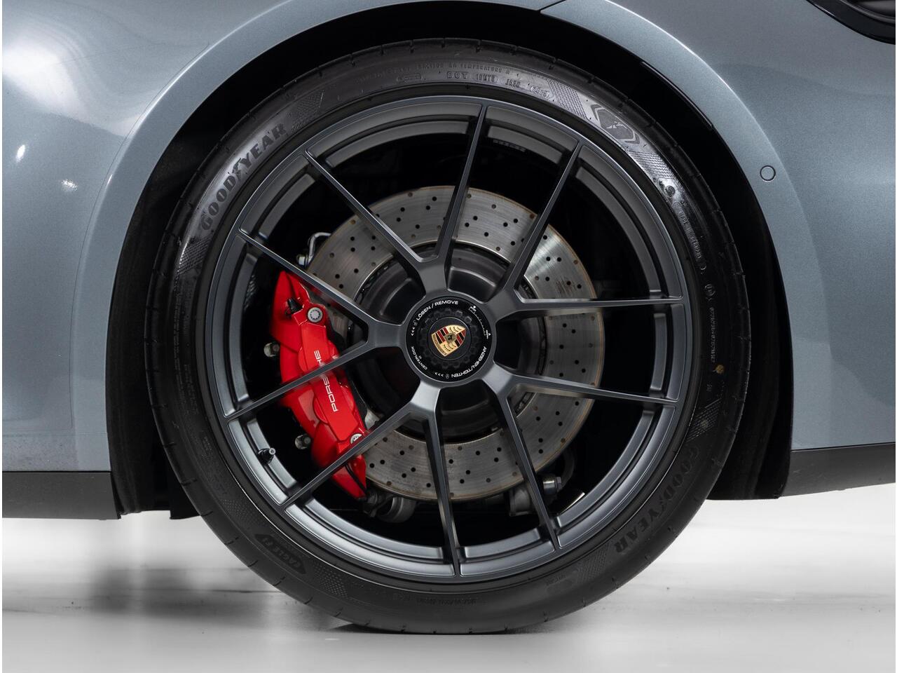 Porsche 911 Carrera GTS Cabriolet