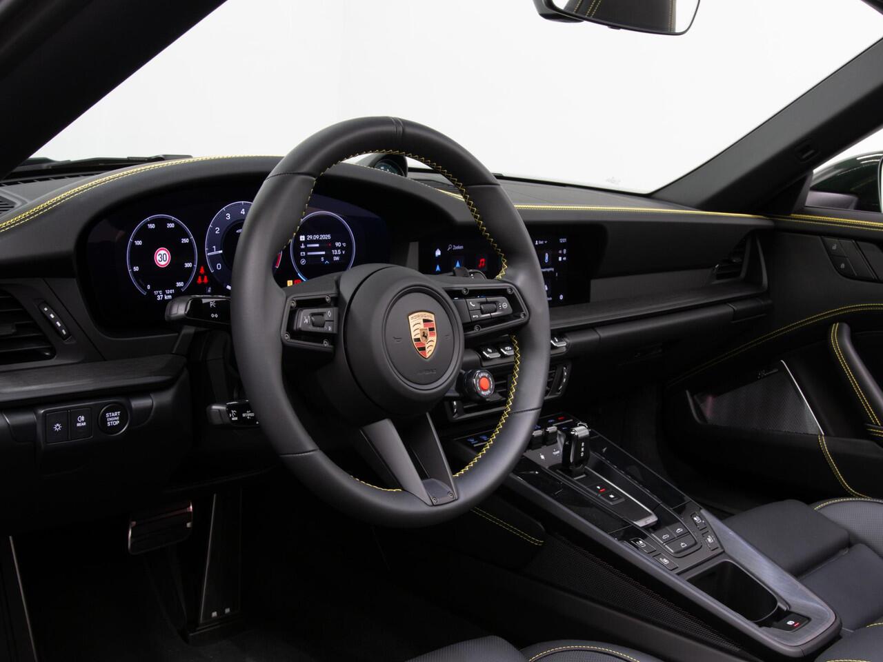 Porsche 911 Carrera GTS Cabriolet - Paint to Sample