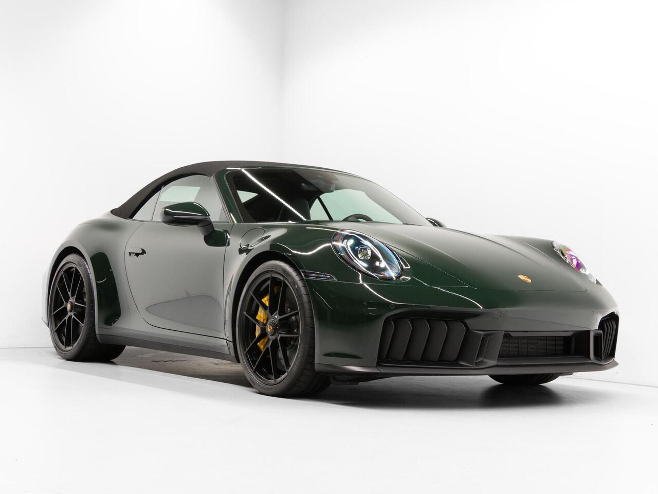 Porsche 911 Carrera GTS Cabriolet - Paint to Sample