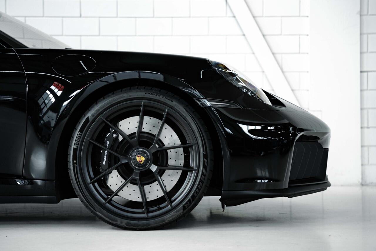 Porsche 911 Carrera GTS BTW | Carbon | Lift l Pano l Bose |