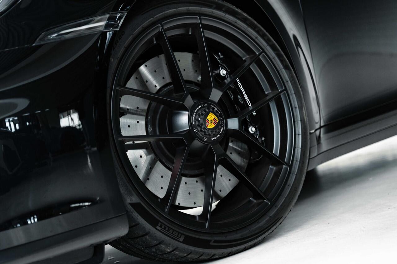 Porsche 911 Carrera GTS BTW | Carbon | Lift l Pano l Bose |