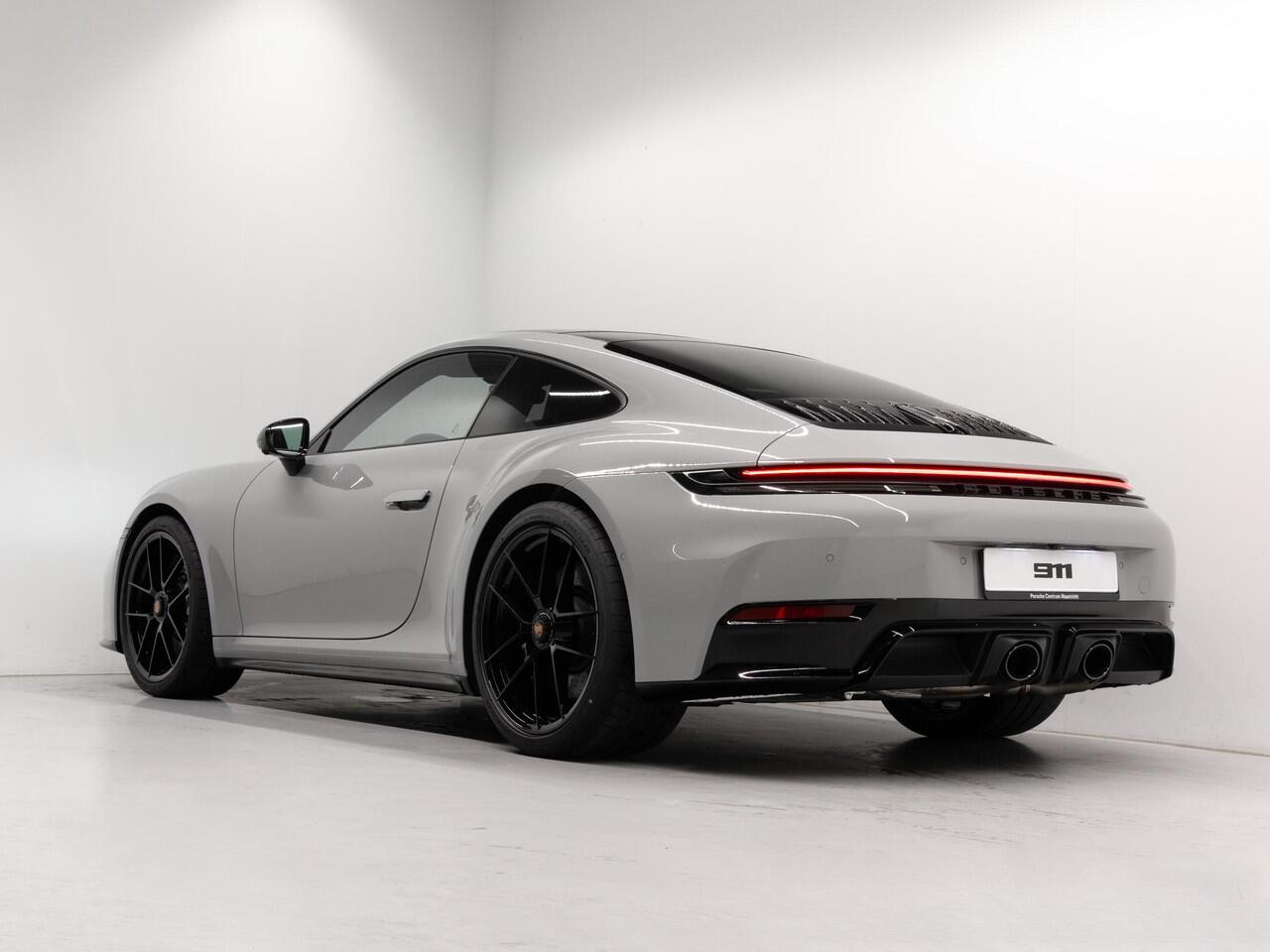 Porsche 911 Carrera GTS - Paint to Sample