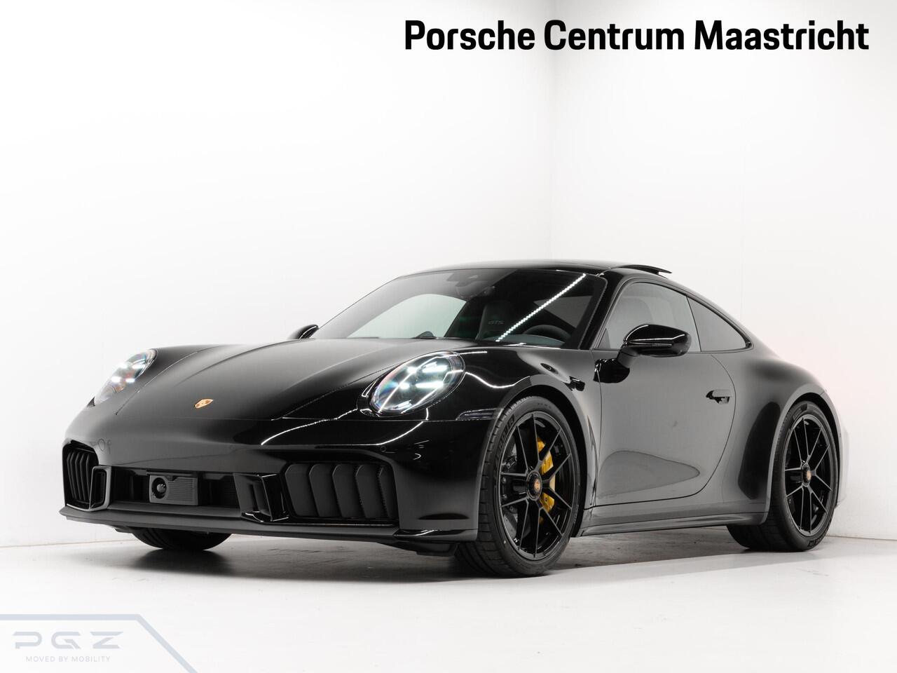 Porsche 911 Carrera 4 GTS