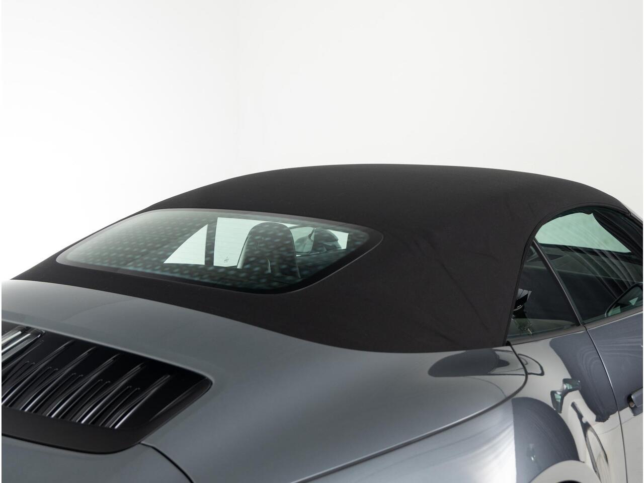 Porsche 911 Carrera GTS Cabriolet