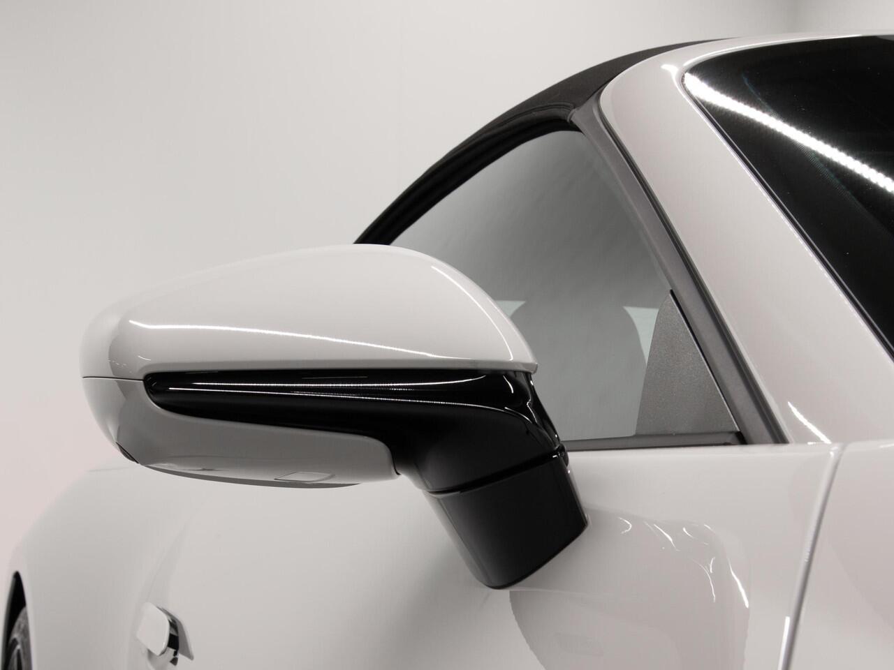 Porsche 911 Carrera Cabriolet