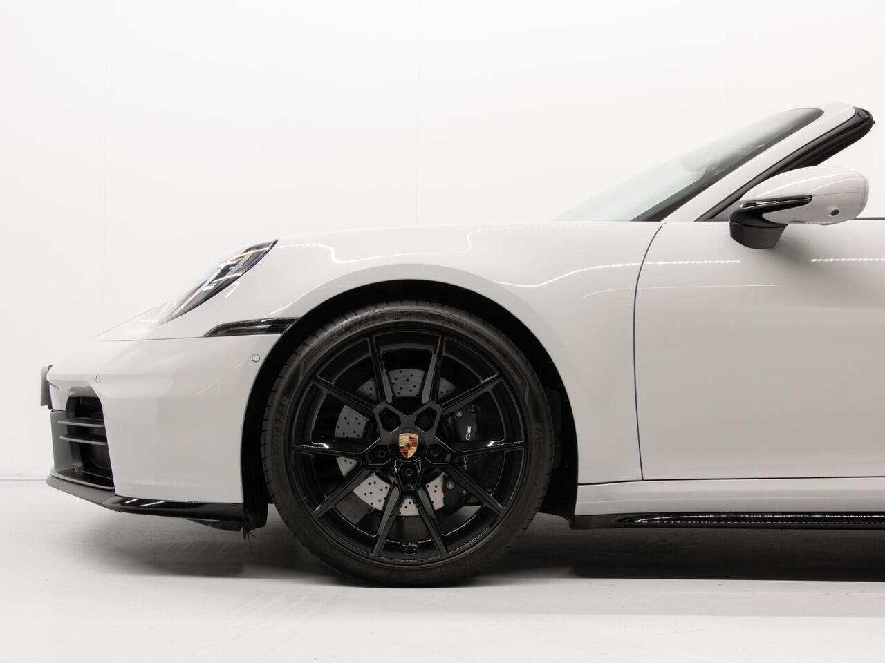 Porsche 911 Carrera Cabriolet