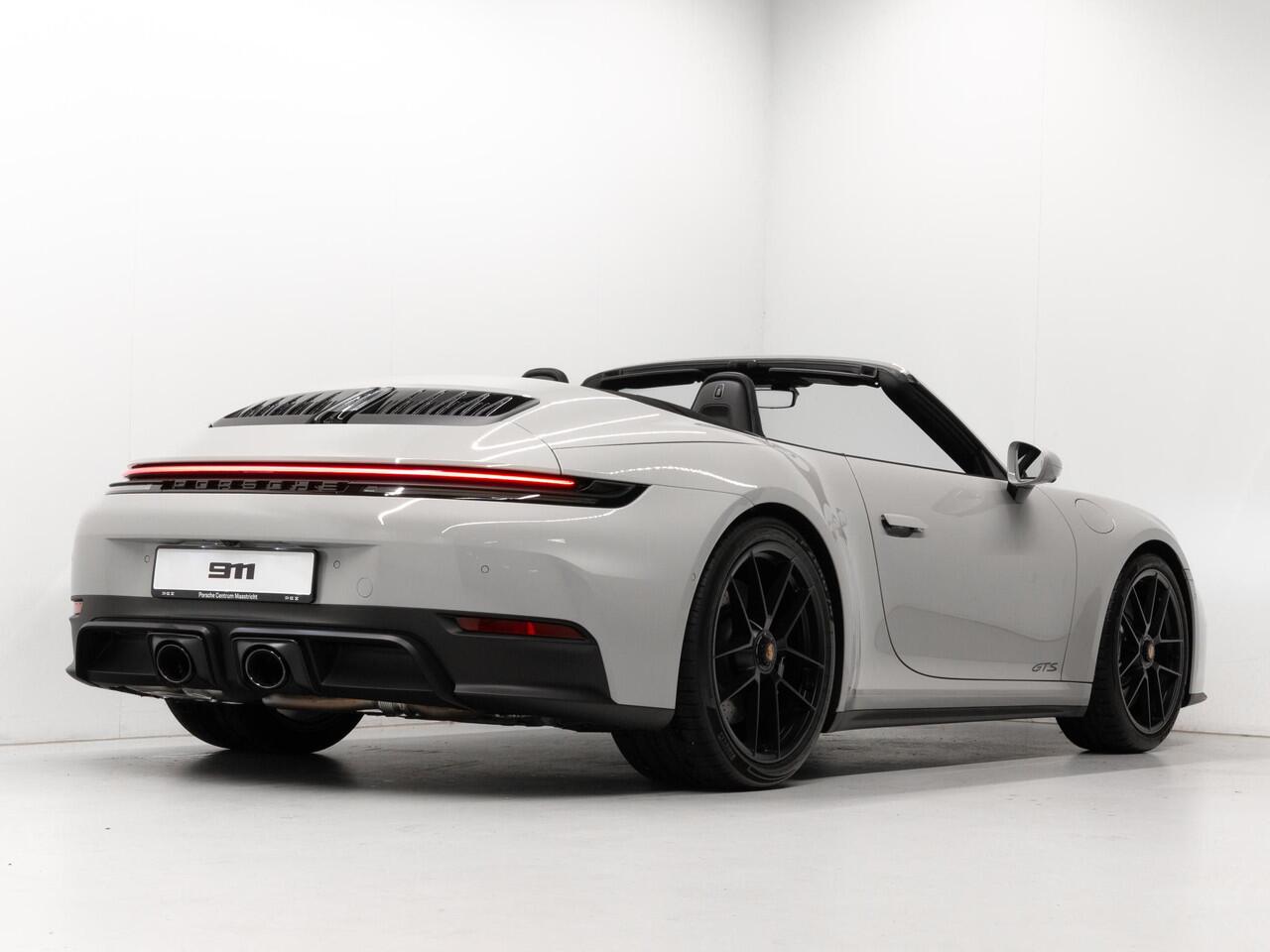 Porsche 911 Carrera GTS Cabriolet