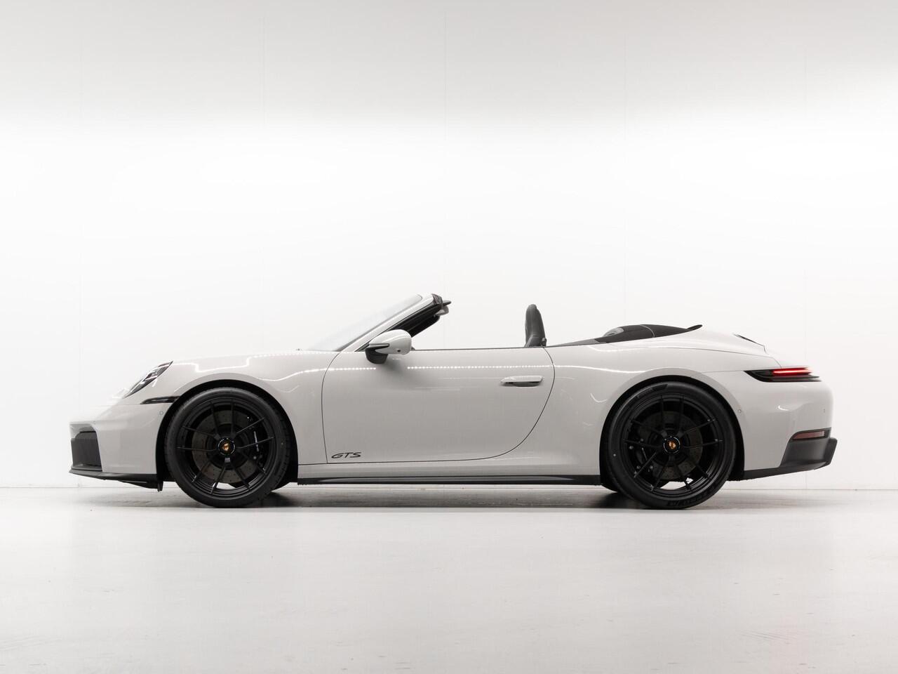 Porsche 911 Carrera GTS Cabriolet