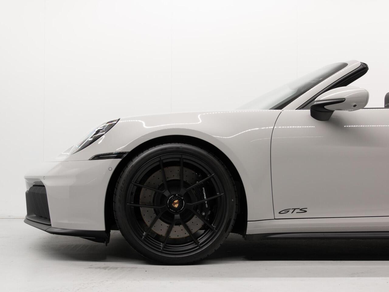 Porsche 911 Carrera GTS Cabriolet