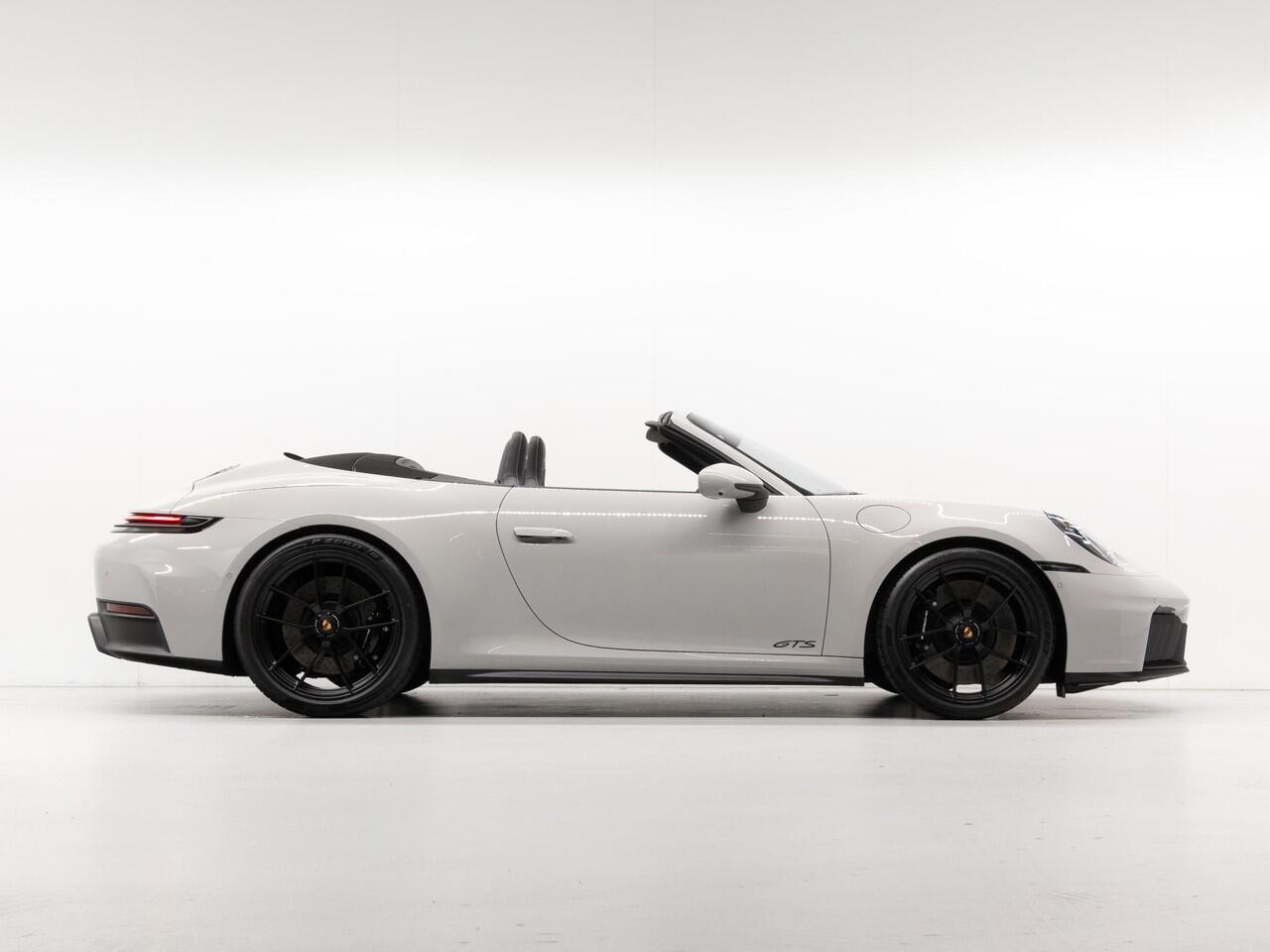 Porsche 911 Carrera GTS Cabriolet