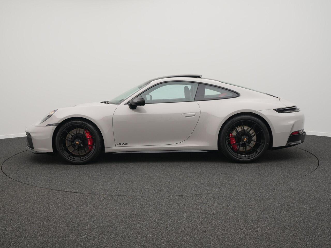 Porsche 911 Carrera GTS