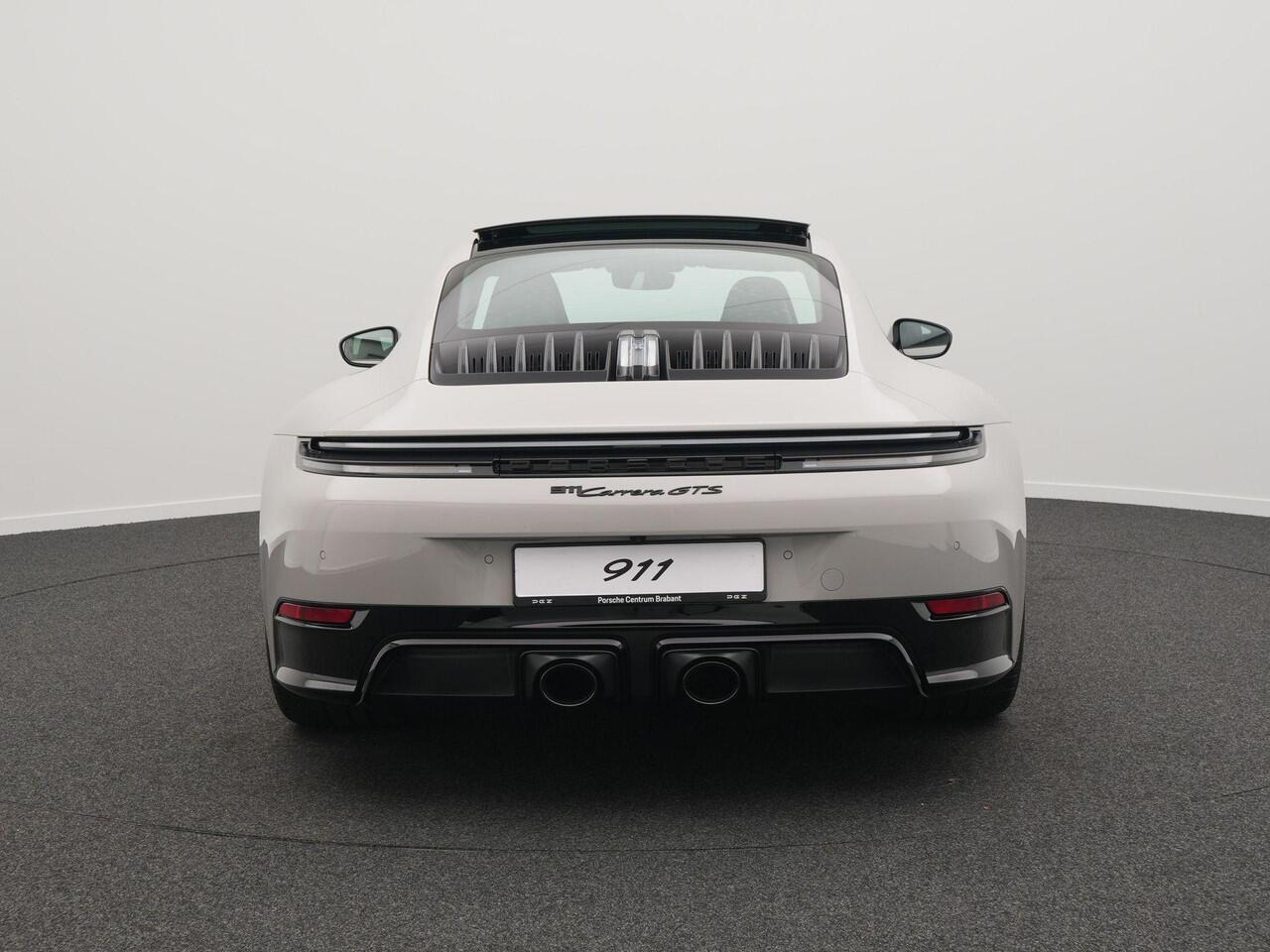 Porsche 911 Carrera GTS