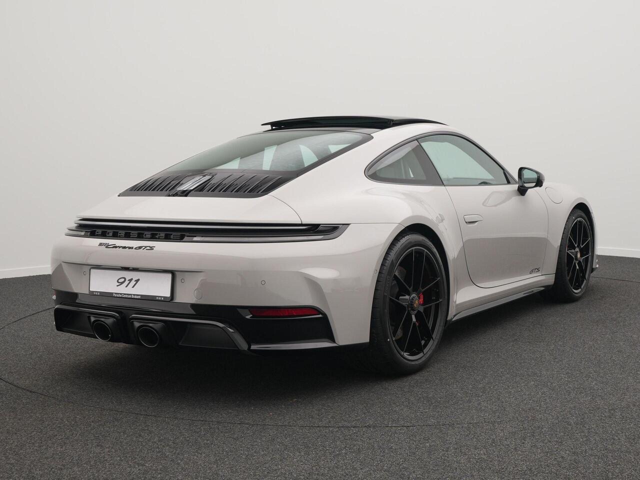 Porsche 911 Carrera GTS