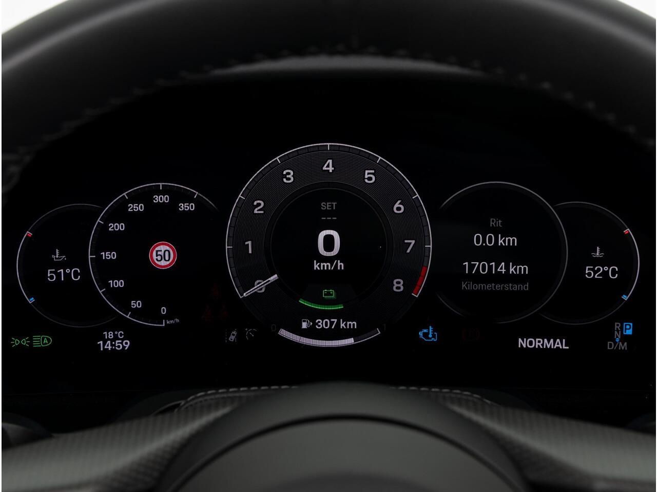 Porsche 911 Carrera 4 GTS Cabriolet