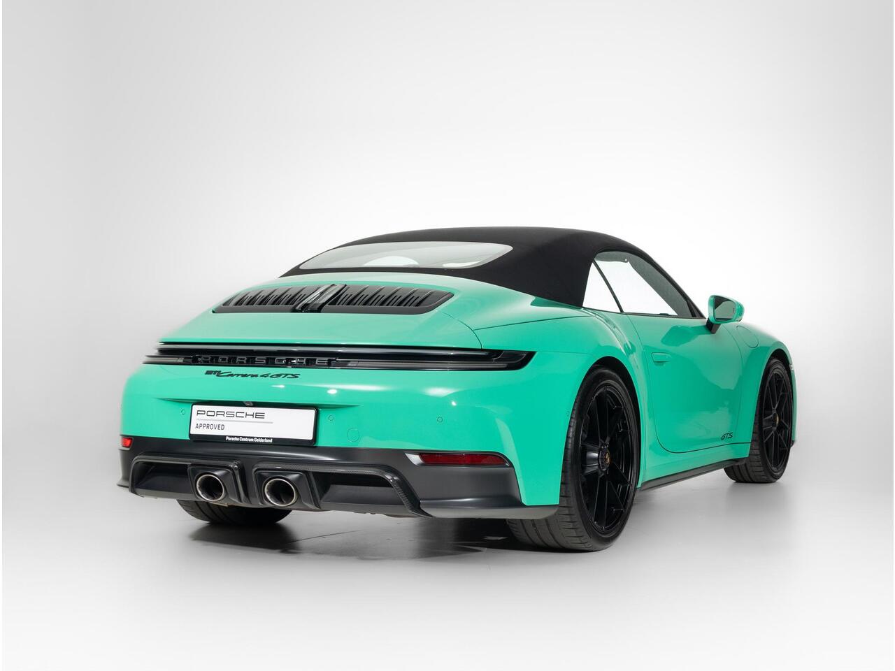 Porsche 911 Carrera 4 GTS Cabriolet