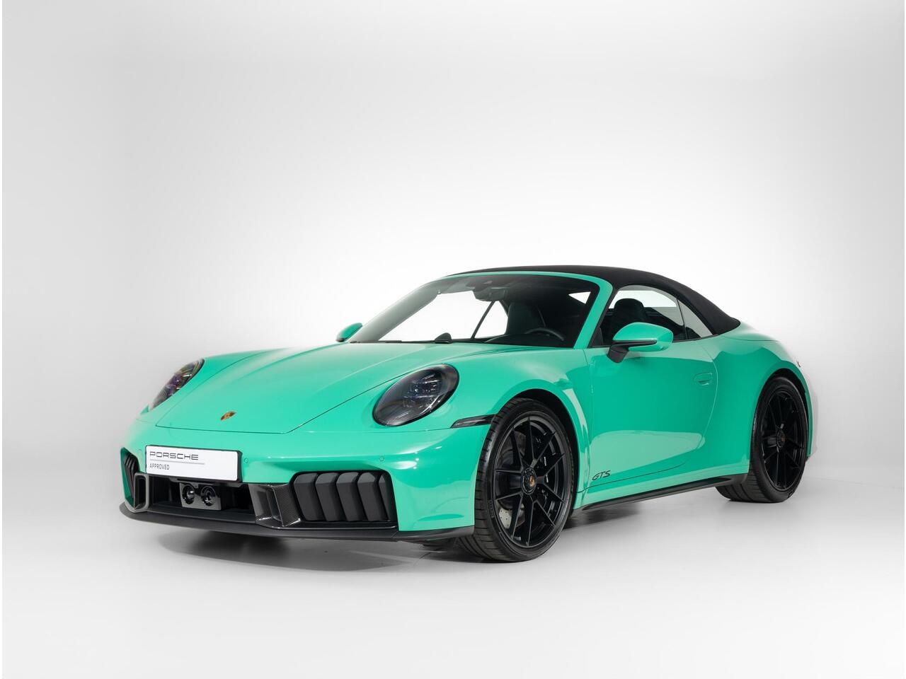 Porsche 911 Carrera 4 GTS Cabriolet