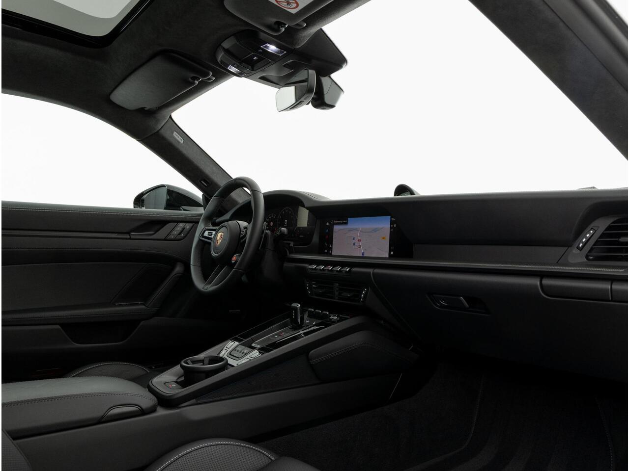 Porsche 911 Carrera 4 GTS