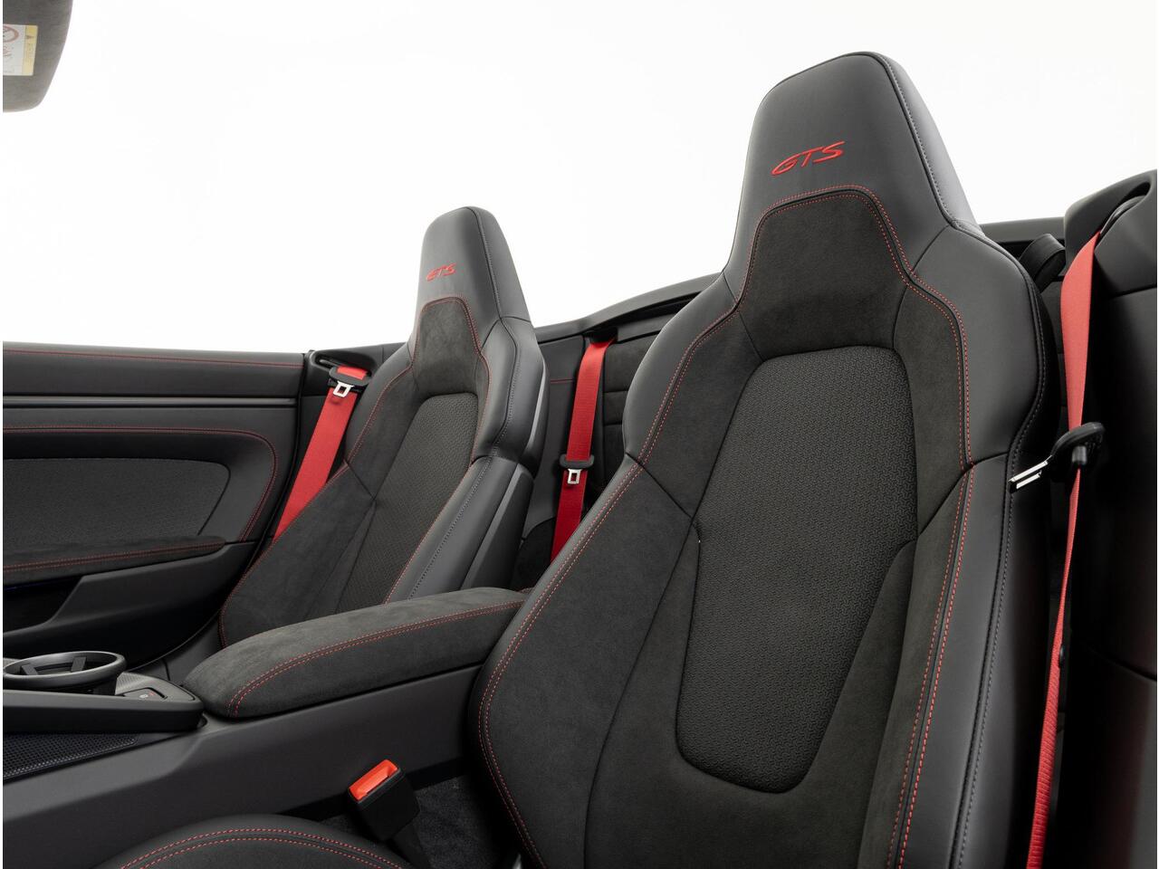 Porsche 911 Carrera GTS Cabriolet