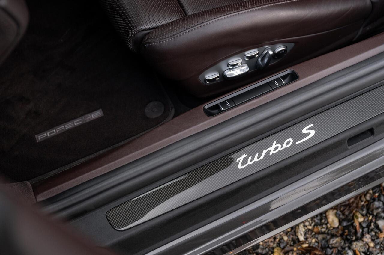 Porsche 991 Cabrio 3.8 Turbo S 580pk | NL auto | Burmester | Manufaktur |