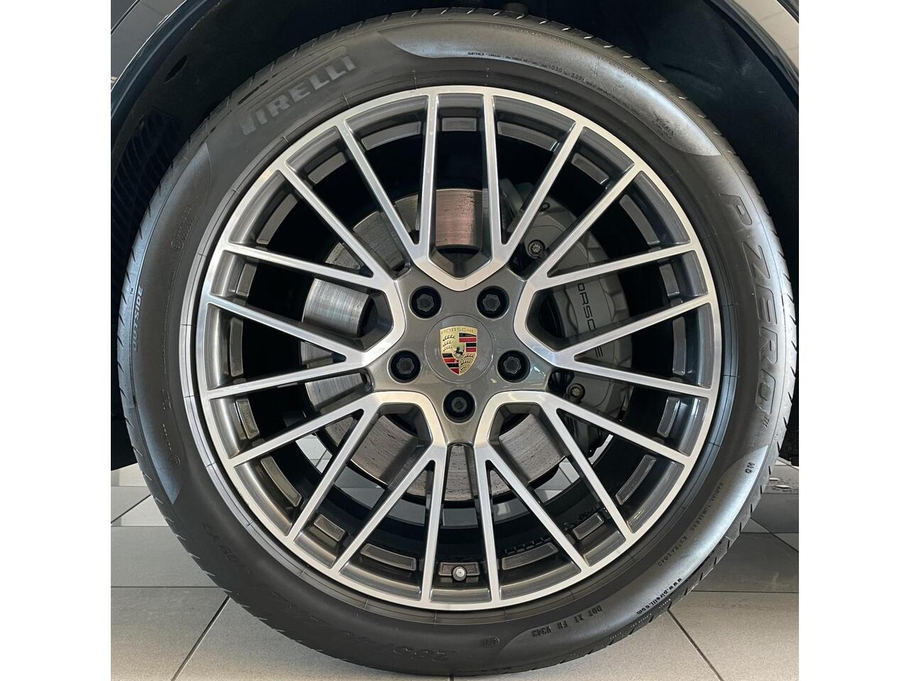 Porsche CAYENNE 2.9 S | Luchtvering | Elektrische trekhaak | Panoramadak | Sport Chrono