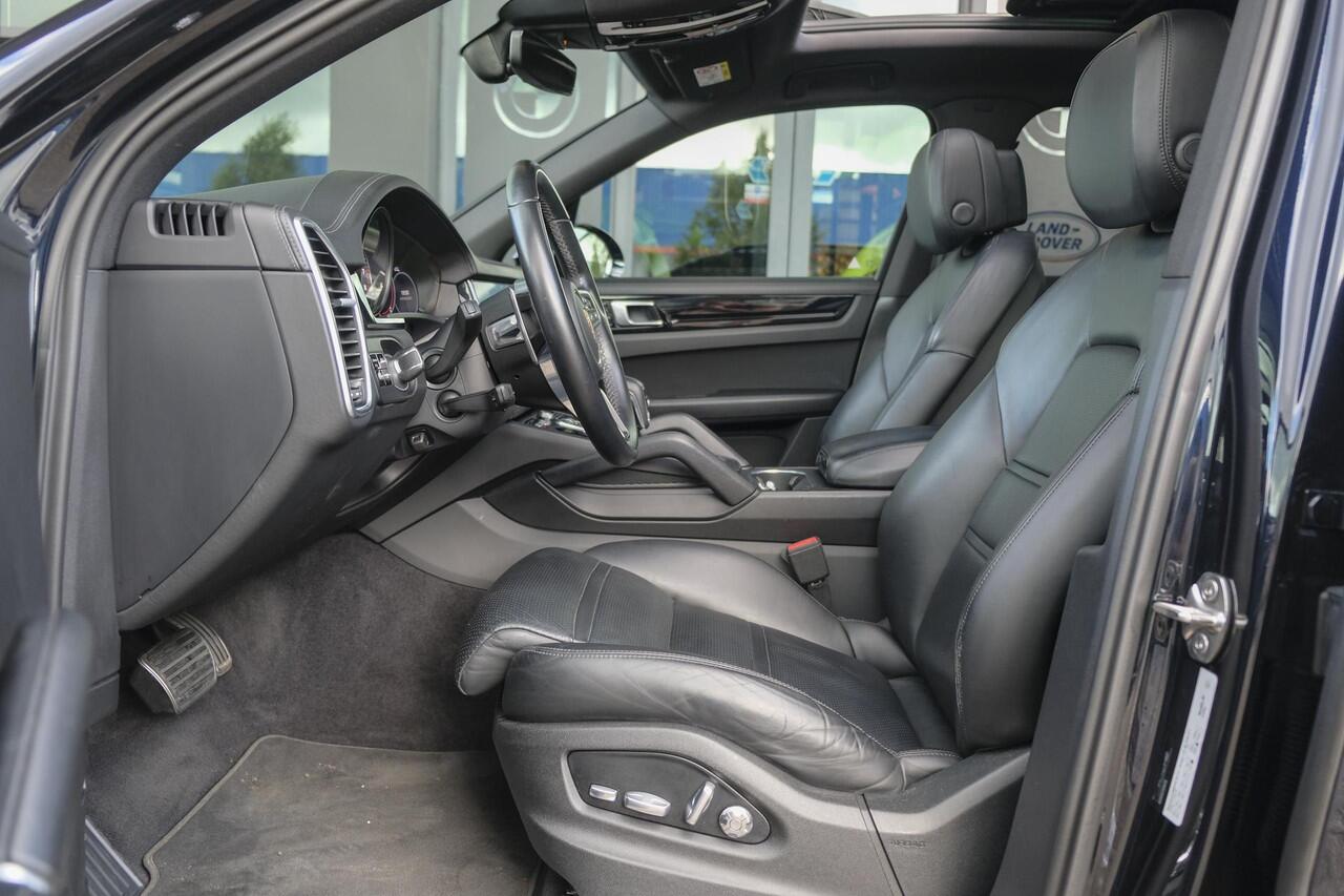 Porsche CAYENNE S 2.9 V6 441pk Panoramadak Luchvering Matrix led Comfortstoelen Memory Camera 21" LMV