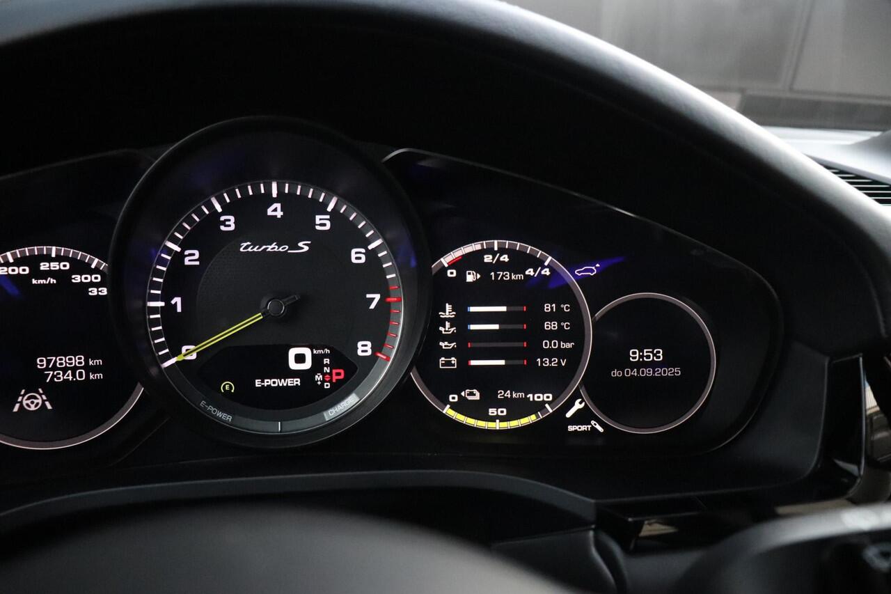 Porsche CAYENNE 4.0 Turbo S E-Hybrid | LEDER | SOH 88% | KERAMISCH | PANO-DAK | SOFT-CLOSE | STOELVERK. | BURMESTER | 360° CAMERA | HEAD-UP | FULL OPTIONS |