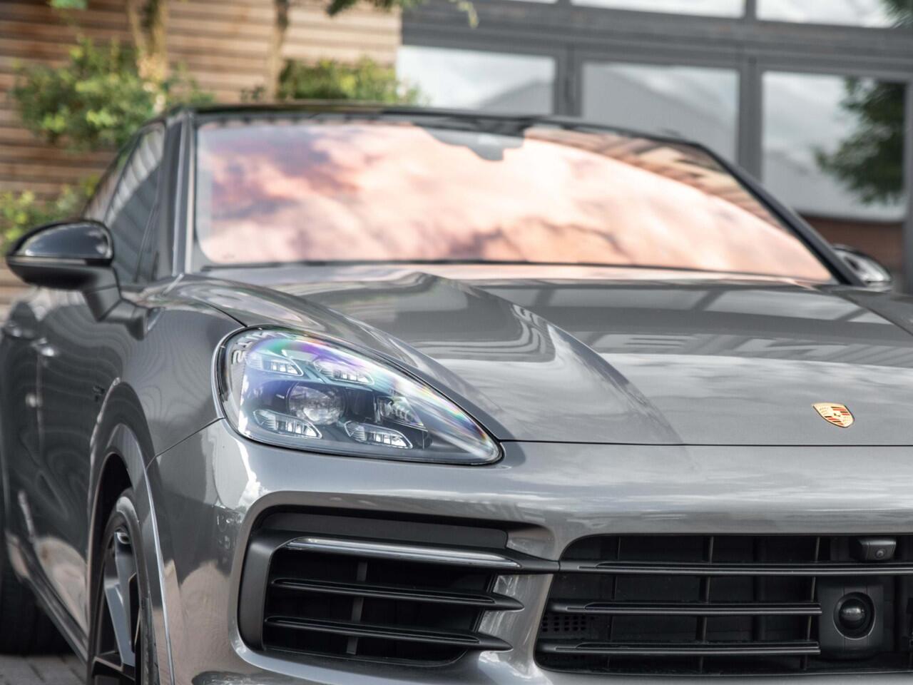 Porsche CAYENNE Coupé 3.0 E-Hybrid Pano Luchtvering ACC Bose