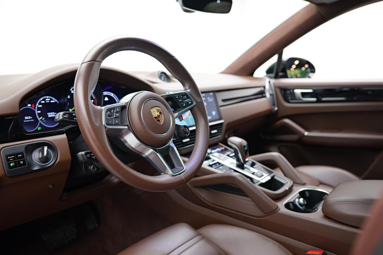 Porsche CAYENNE Coupe 3.0 E-Hybrid |Pano|SportChrono|360|Bose|