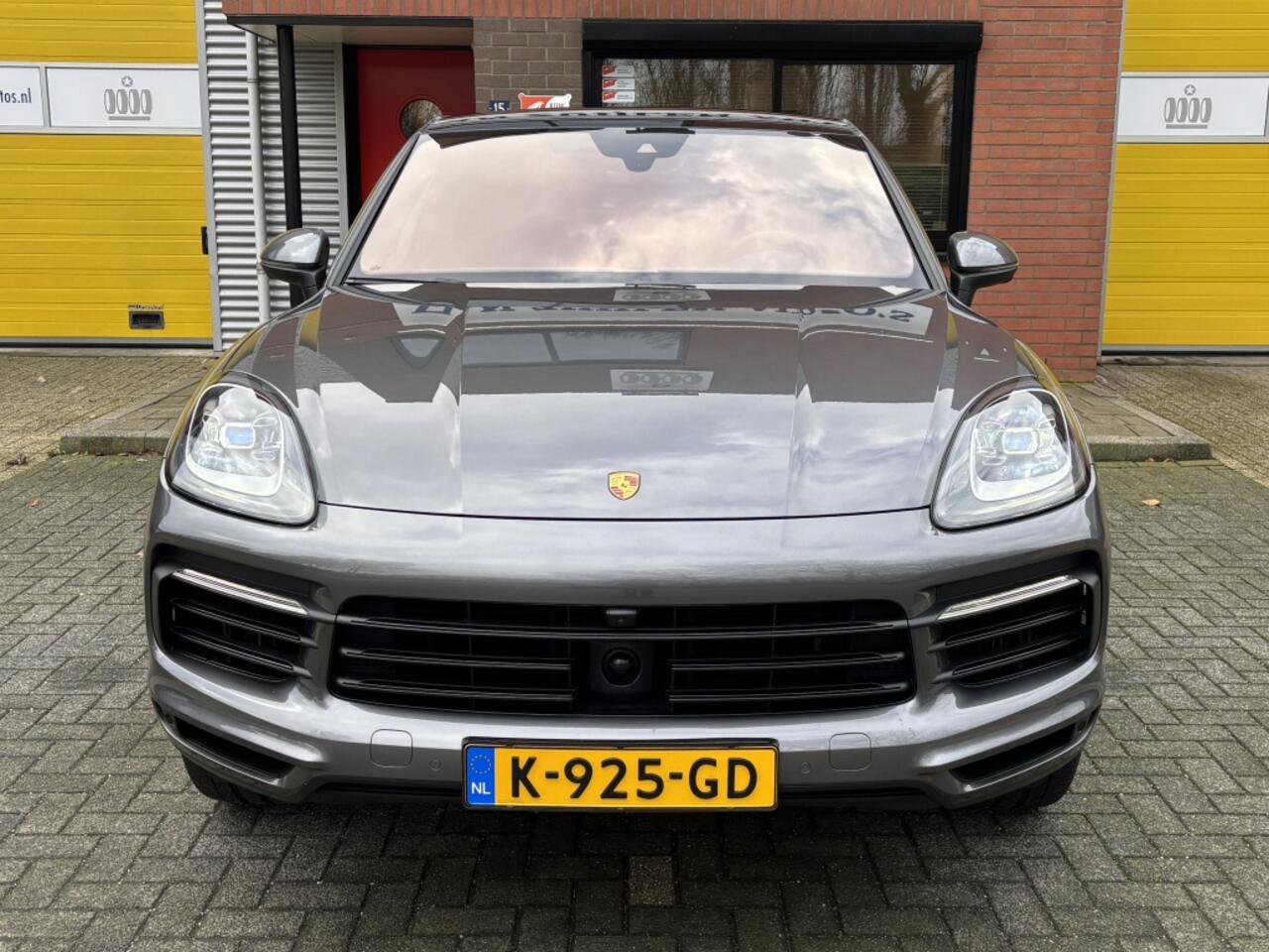 Porsche CAYENNE Coupé 3.0 V6 340pk Luchtvering Trekhaak 22" Pano BOSE BTW
