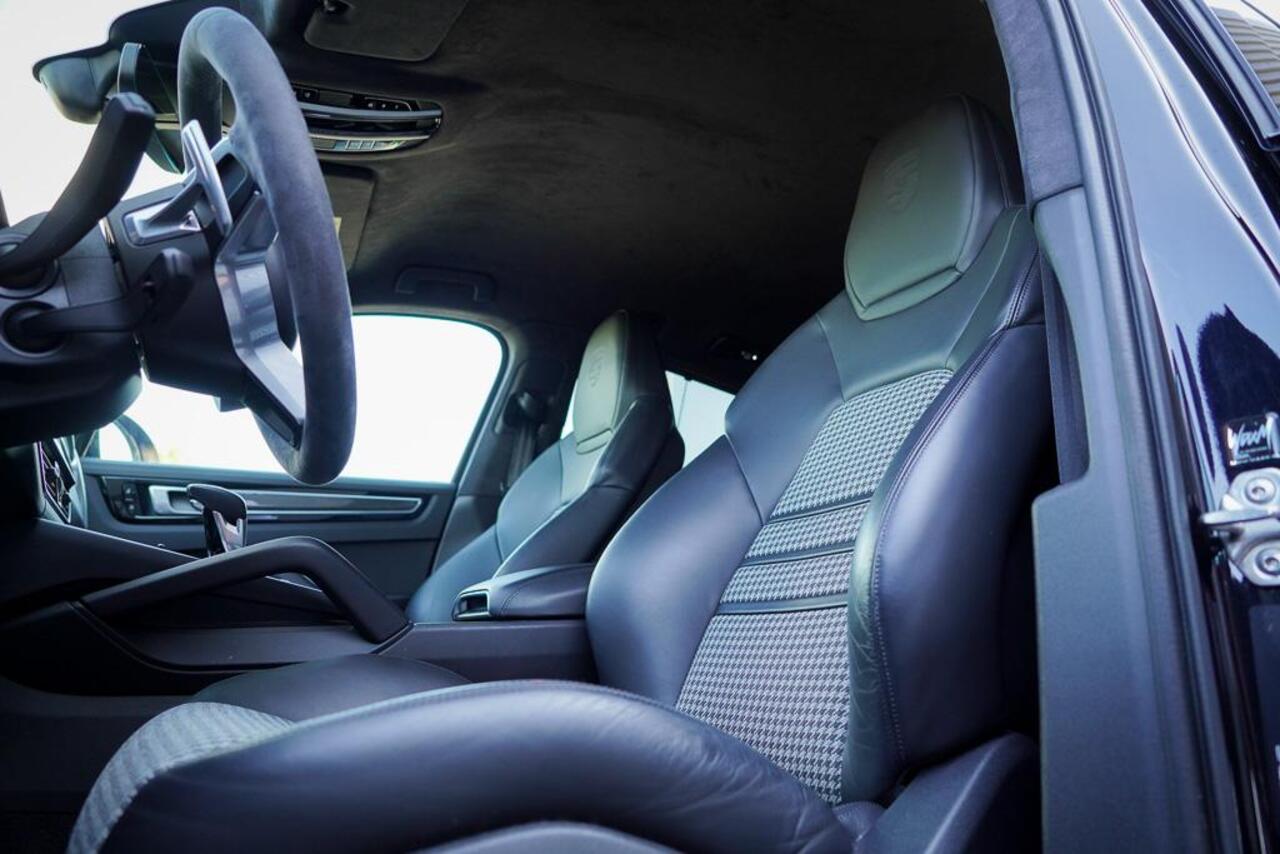 Porsche CAYENNE Coupé 2.9 S / Sport Design Carbon / Pepita / Trekhaak